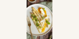 Recette : asperges blanches et vinaigrette au café