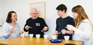 session de cupping chez Terra Etica