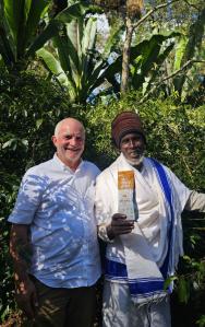 Stéphane et le sage du village en Éthiopie.